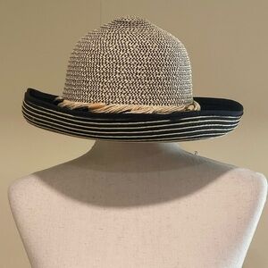 JHats Straw Hat With Beaded Band Kettle Packable Black Tan